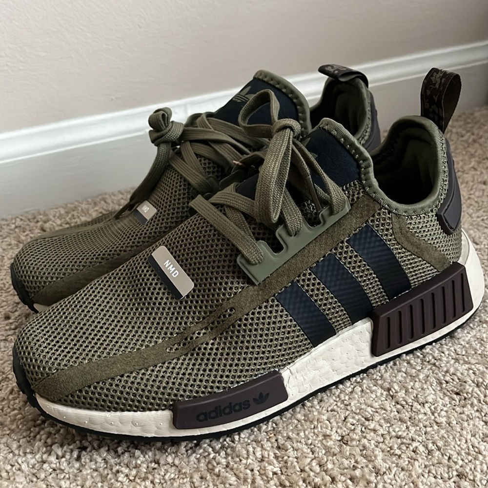 Adidas NMD R1 Men size 7| Women 8.5